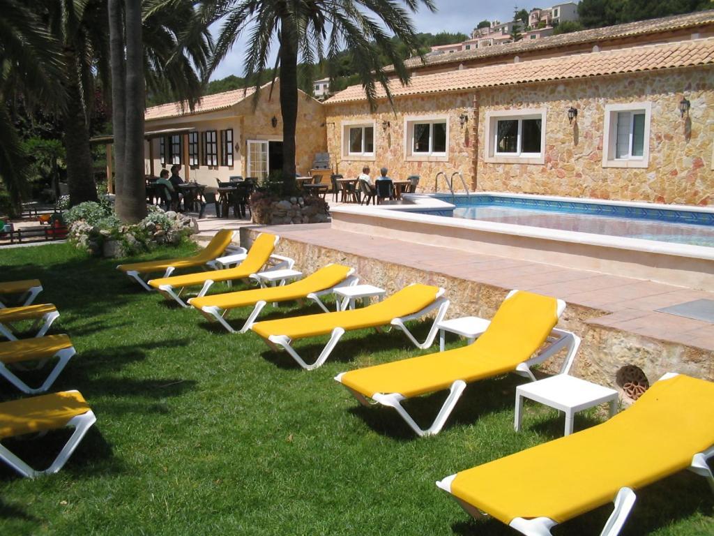 Fonda Las Palmeras Font de sa Cala Exterior foto